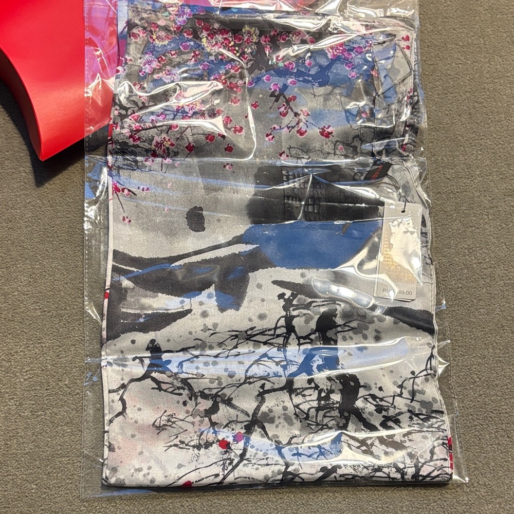 Elegant Floral Women's Scarf